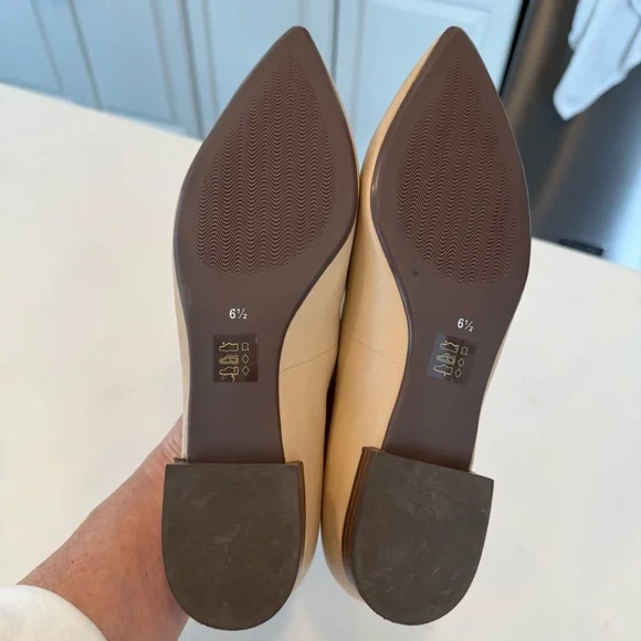 Marc Joseph NY Women’s Pointed Toe FlatsNude Leather Handcrafted Sz 6.5 NEW